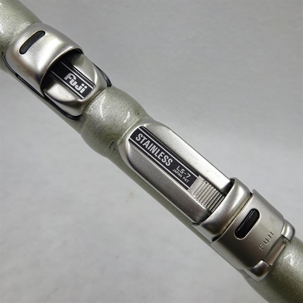 エクシーダーサーフ２７－４００